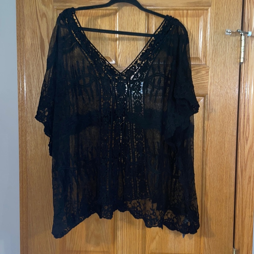 Vince camuto lace shirt
